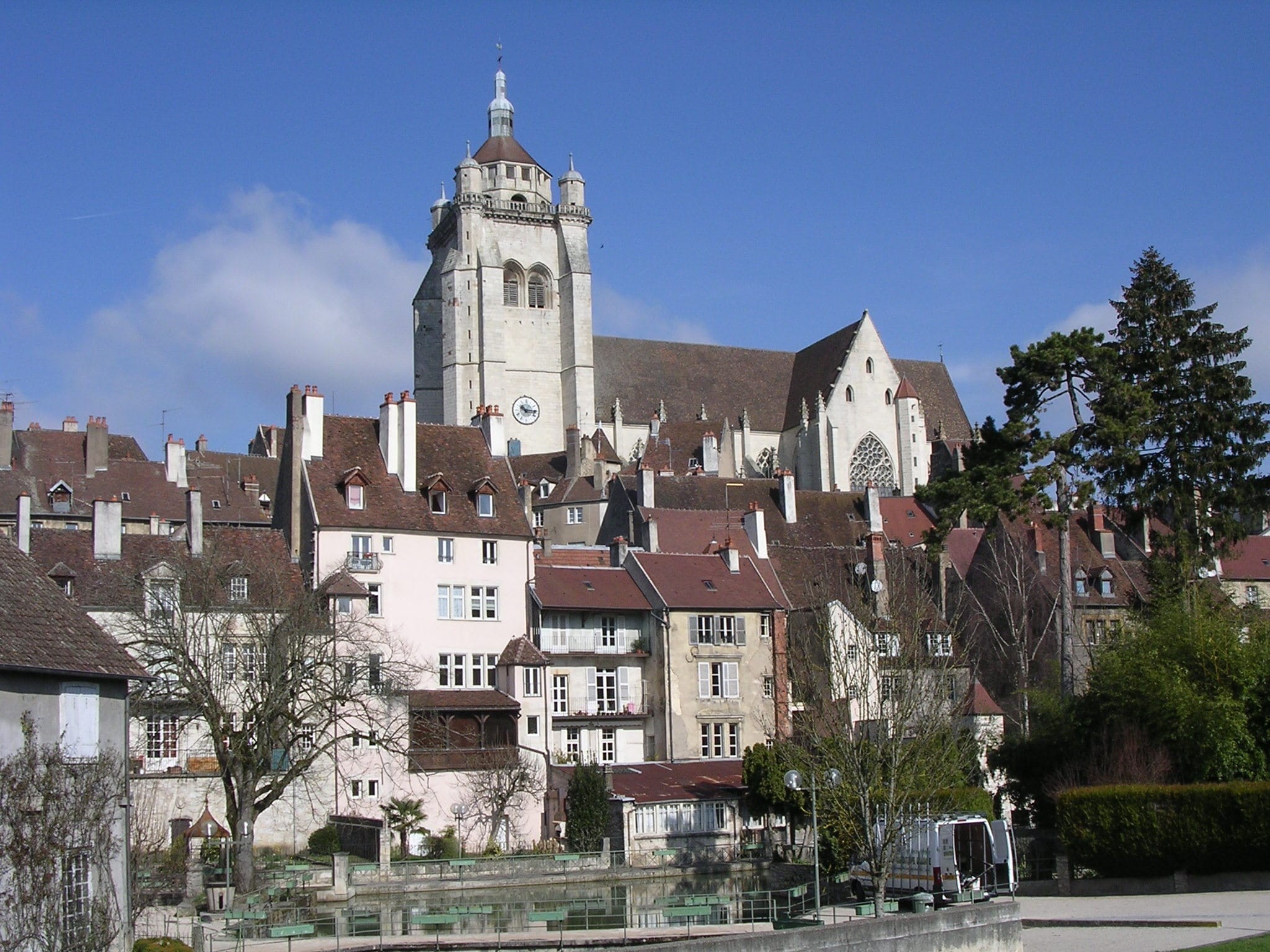 Or en Cash renforce sa présence en Bourgogne-Franche-Comté